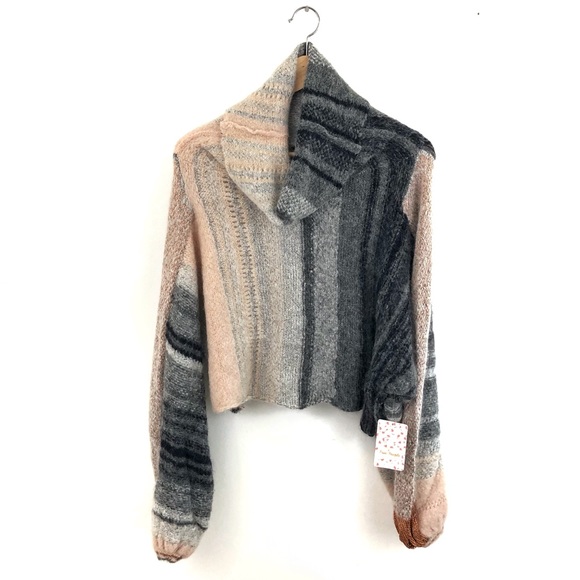 NWT Free People Cloud Kicker Stripe Crop Sweater - Picture 3 of 8